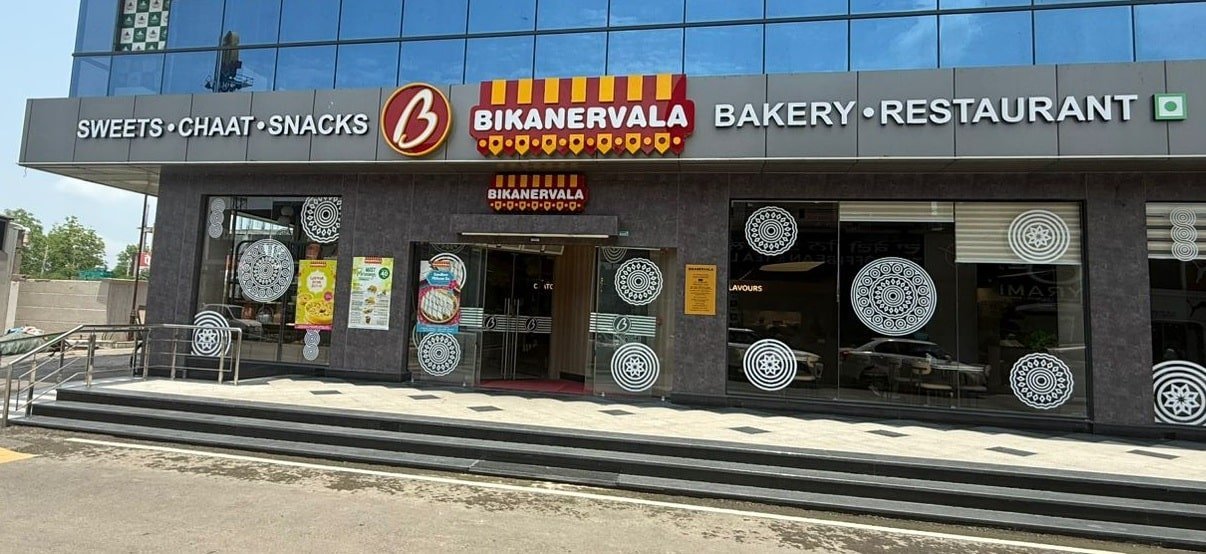 Bikanerwala Bathinda logo